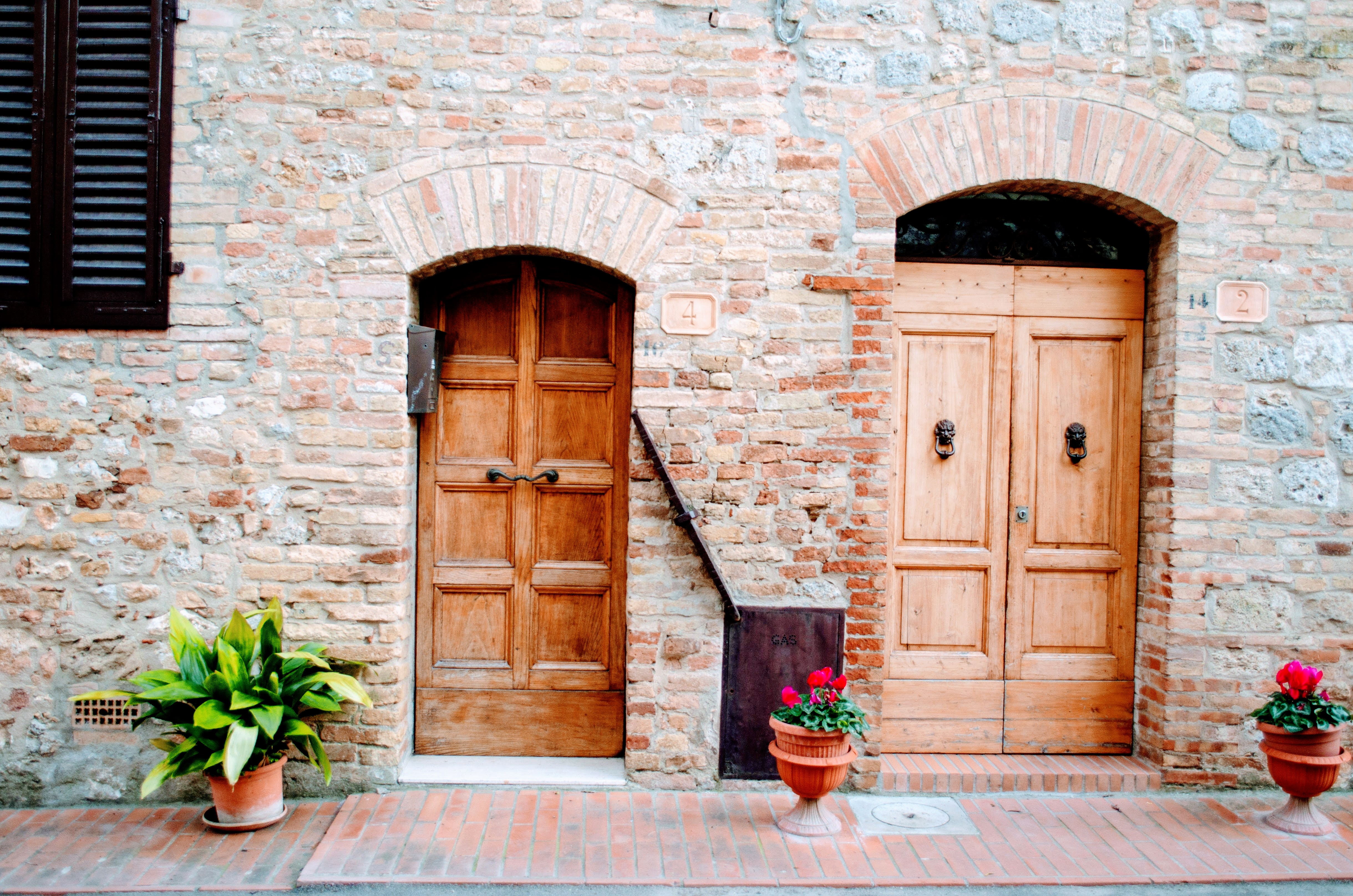 Colorful houses of Burano showcasing the vibrant character of Italian properties